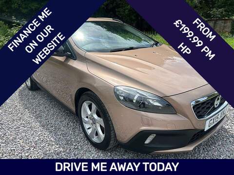 Volvo V40 Cross Country 1.2 DIG-S Acenta Premium Hatchback 5dr Petrol XTRON Euro 6 (s/s) (98 ps)