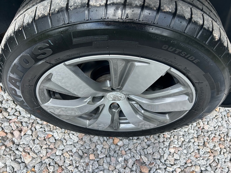 Peugeot 2008 BlueHDi Active - U1638