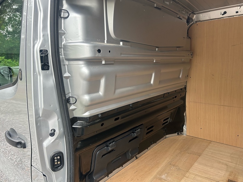 Renault Trafic dCi 27 Sport Nav - U1644
