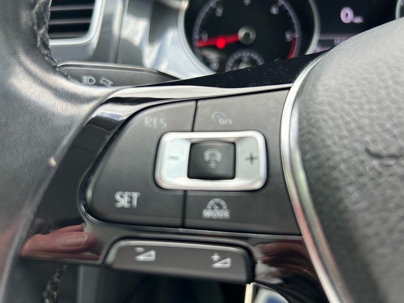 Volkswagen Golf TDI SE Nav - U1648