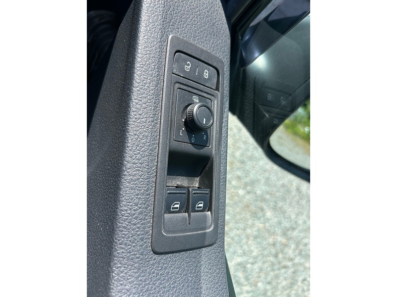 Volkswagen Transporter Shuttle TDI S - U1653