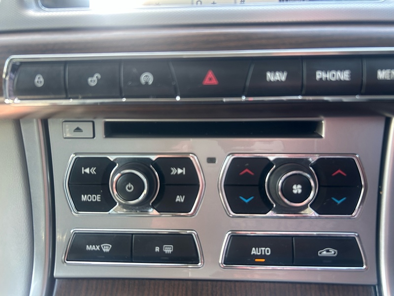 Jaguar XF d Luxury - U1663