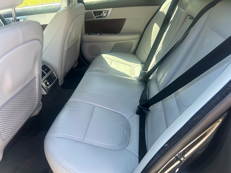 Jaguar XF d Luxury - U1663