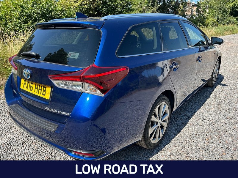 Toyota Auris VVT-h Excel - U1670