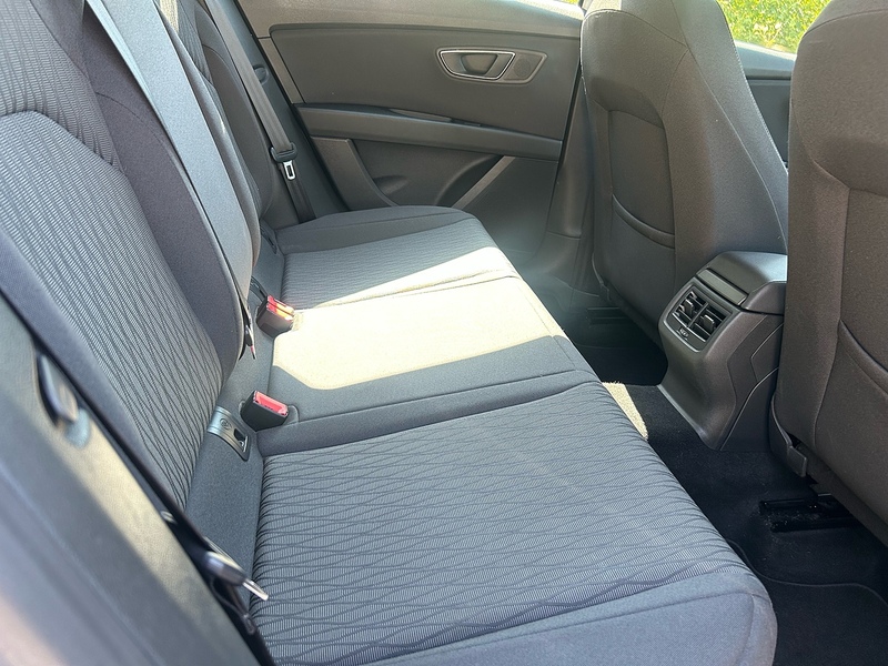 SEAT Leon TDI SE - U1693