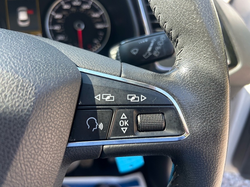 SEAT Leon TDI SE - U1693
