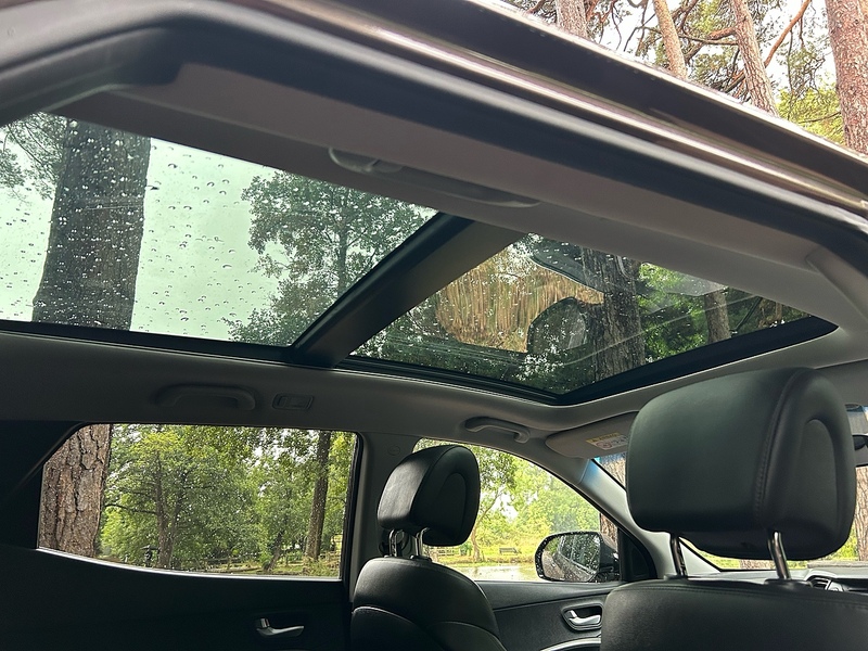 Hyundai Santa Fe CRDi Premium SE - U1700