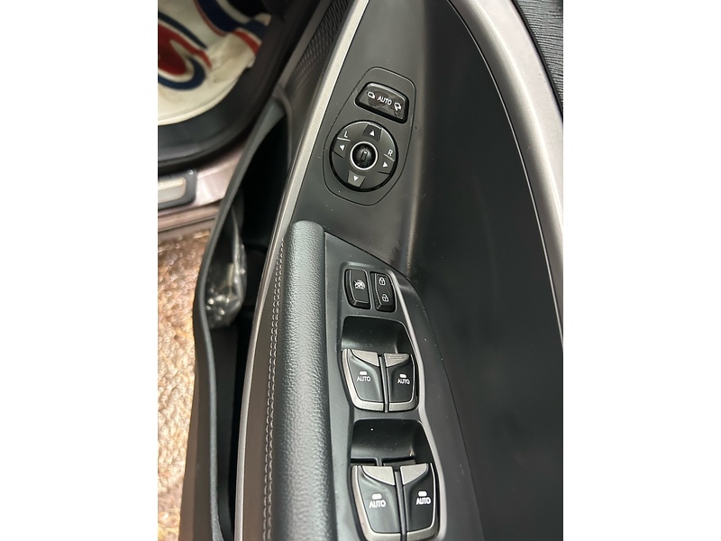 Hyundai Santa Fe CRDi Premium SE - U1700