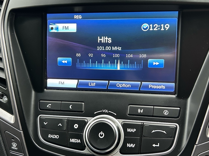 Hyundai Santa Fe CRDi Premium SE - U1700