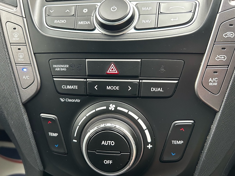 Hyundai Santa Fe CRDi Premium SE - U1700
