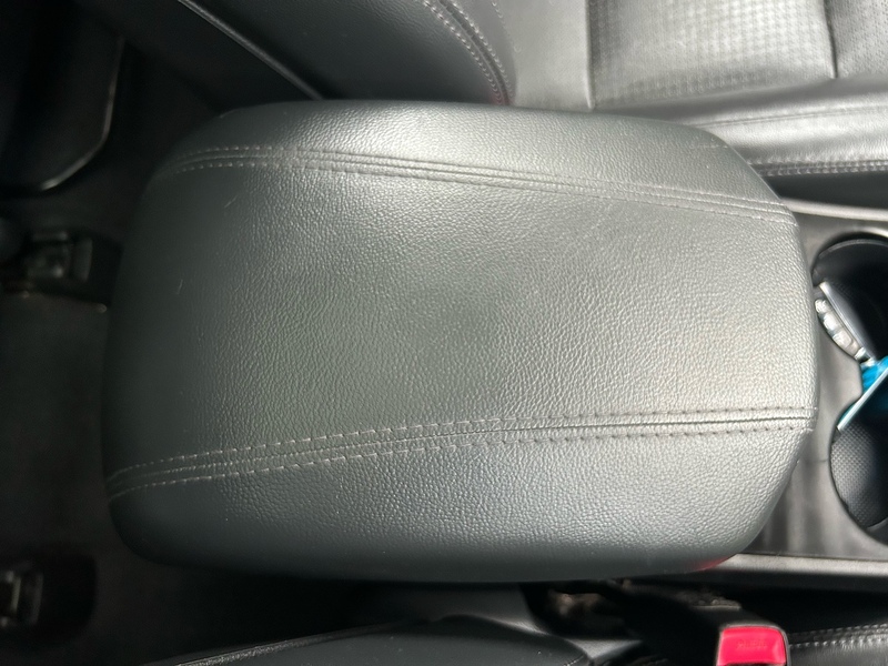 Hyundai Santa Fe CRDi Premium SE - U1700