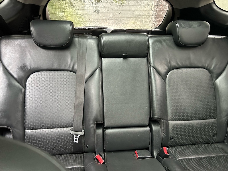 Hyundai Santa Fe CRDi Premium SE - U1700