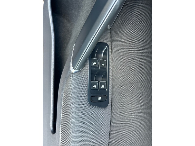 Volkswagen Golf TDI BlueMotion Tech R-Line Edition - U1703