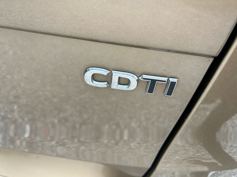 Vauxhall Zafira Tourer CDTi SRi - U1705