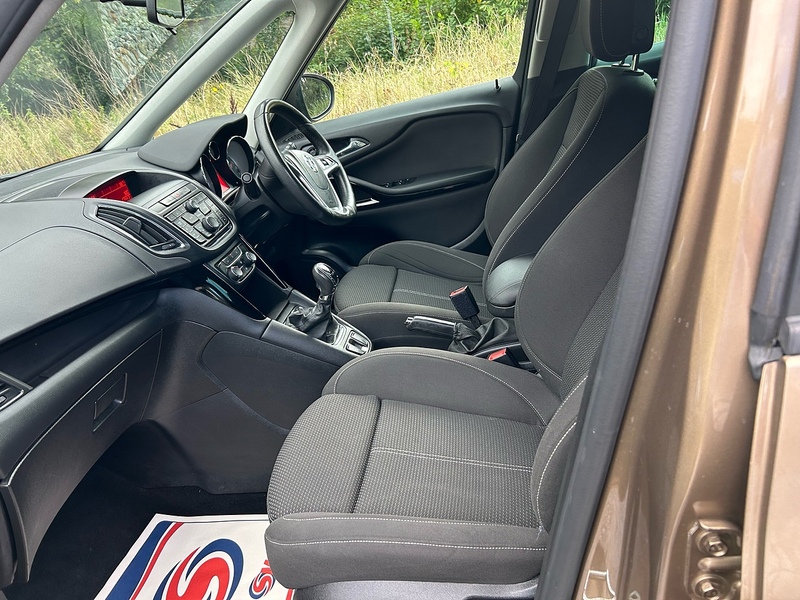 Vauxhall Zafira Tourer CDTi SRi - U1705