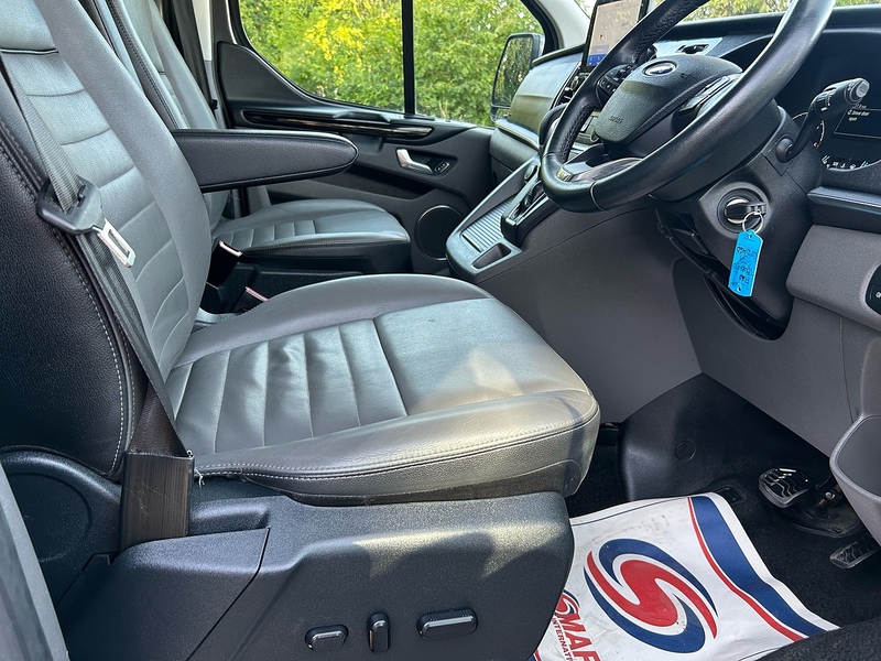 Ford Tourneo Custom 320 EcoBlue Titanium X - U1719