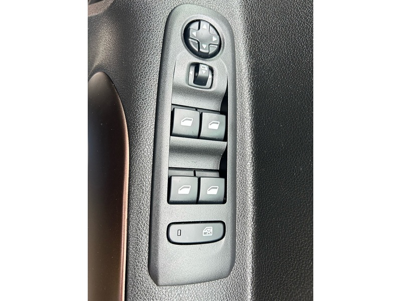 Peugeot Rifter PureTech GT Line - U1725