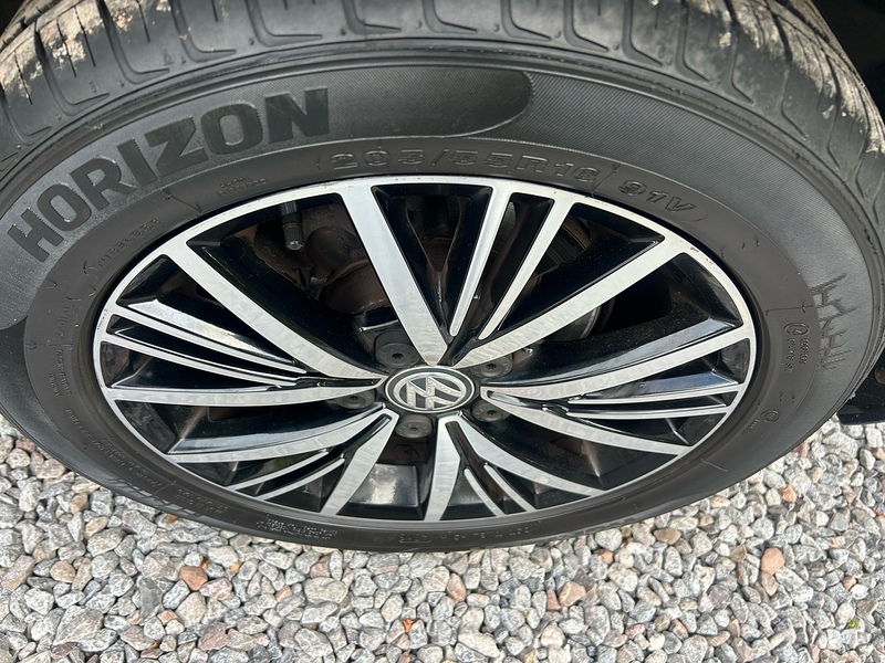 Volkswagen Golf TDI SE - U1726