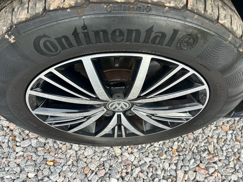 Volkswagen Golf TDI SE - U1726