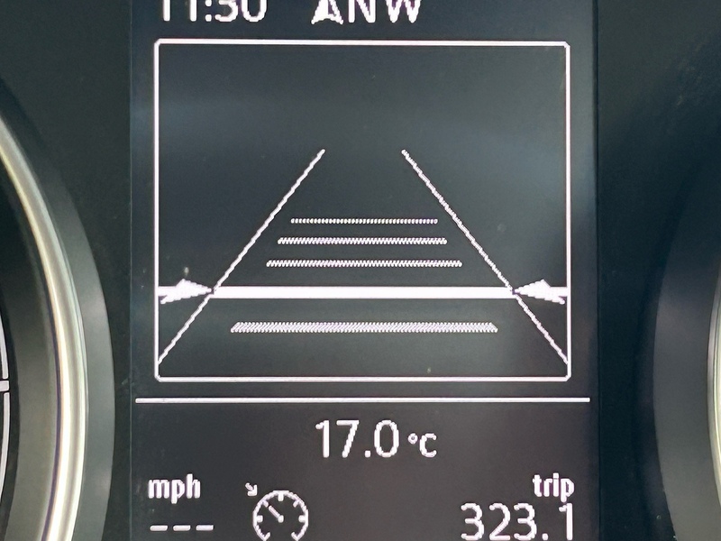 Volkswagen Golf TDI SE - U1726