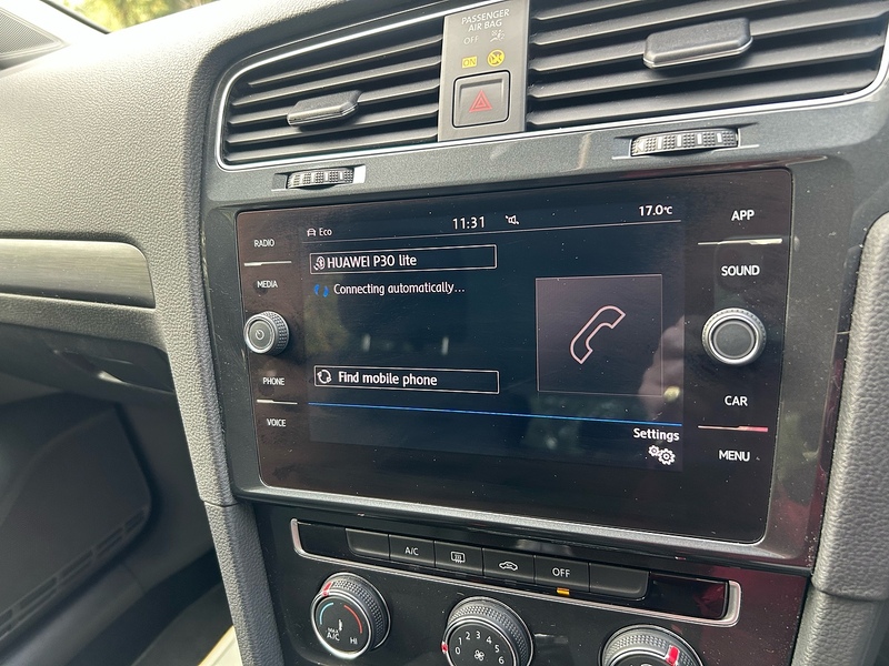 Volkswagen Golf TDI SE - U1726