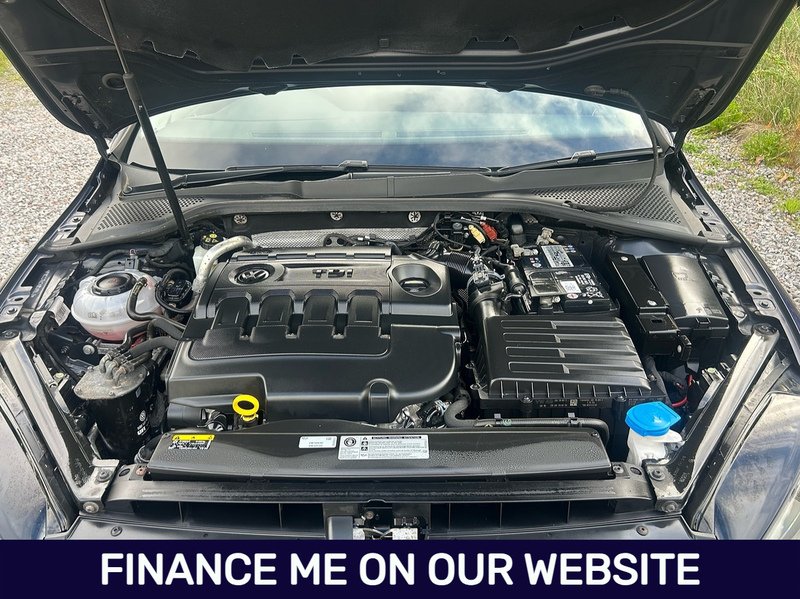Volkswagen Golf TDI SE - U1726