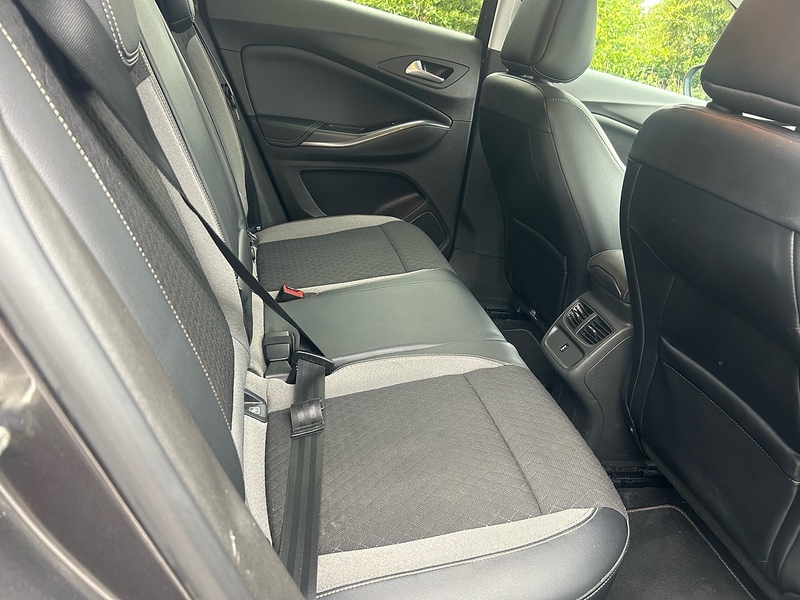 Vauxhall Grandland X Turbo Tech Line Nav - U1729