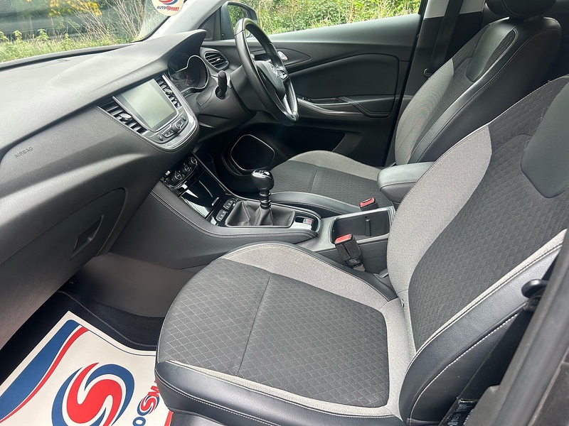 Vauxhall Grandland X Turbo Tech Line Nav - U1729