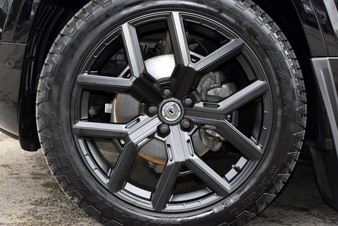 Defender 90 X-Dynamic HSE (D250) - 6 Seat