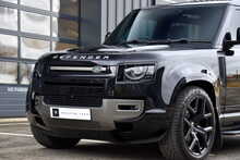 2021 Land Rover Defender 90 X-Dynamic HSE (D250) - 6 Seat 