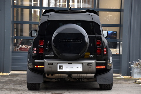 Defender 90 X-Dynamic HSE (D250) - 6 Seat