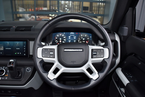 Defender 90 X-Dynamic HSE (D250) - 6 Seat