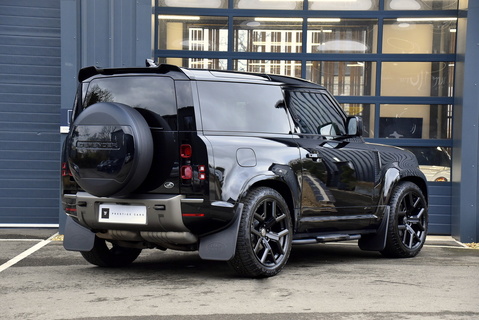 Defender 90 X-Dynamic HSE (D250) - 6 Seat