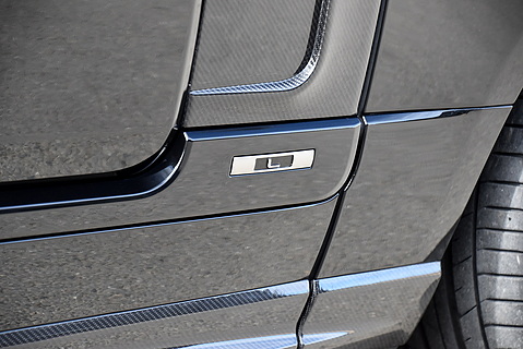 Range Rover SVAutobiography Long Wheelbase With Overfinch Bodystyling