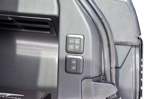 Range Rover SVAutobiography Long Wheelbase With Overfinch Bodystyling