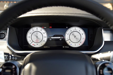 Range Rover SVAutobiography Long Wheelbase With Overfinch Bodystyling