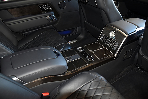 Range Rover SVAutobiography Long Wheelbase With Overfinch Bodystyling