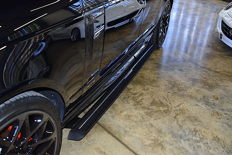 Range Rover SVAutobiography Long Wheelbase With Overfinch Bodystyling