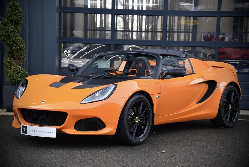 Elise Sport 220