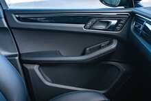 2023 Porsche Macan S 