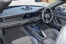 2022 Porsche 911 (992.1) Targa 4 GTS 3.0 PDK 