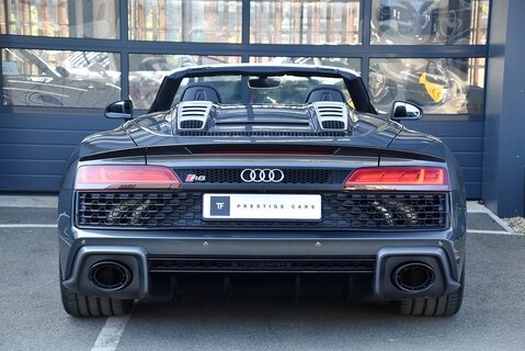 R8 Spyder V10 'Performance Edition' Quattro