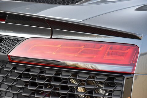 R8 Spyder V10 'Performance Edition' Quattro