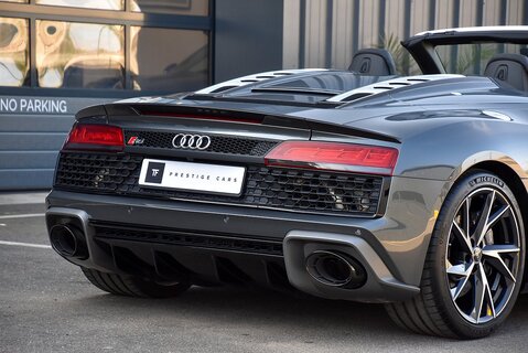 R8 Spyder V10 'Performance Edition' Quattro