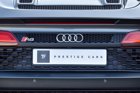 R8 Spyder V10 'Performance Edition' Quattro