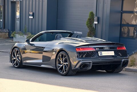 R8 Spyder V10 'Performance Edition' Quattro