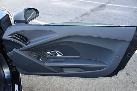 R8 Spyder V10 'Performance Edition' Quattro