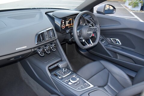 R8 Spyder V10 'Performance Edition' Quattro