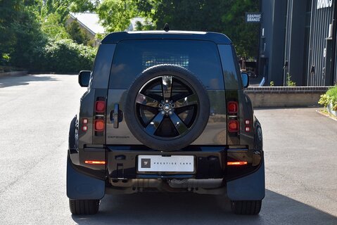 Defender 90 Hard Top X-Dynamic HSE D300 (VAT Q)