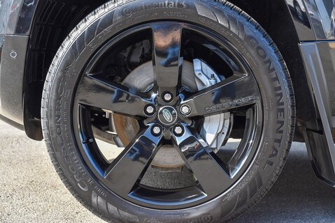 Defender 90 Hard Top X-Dynamic HSE D300 (VAT Q)